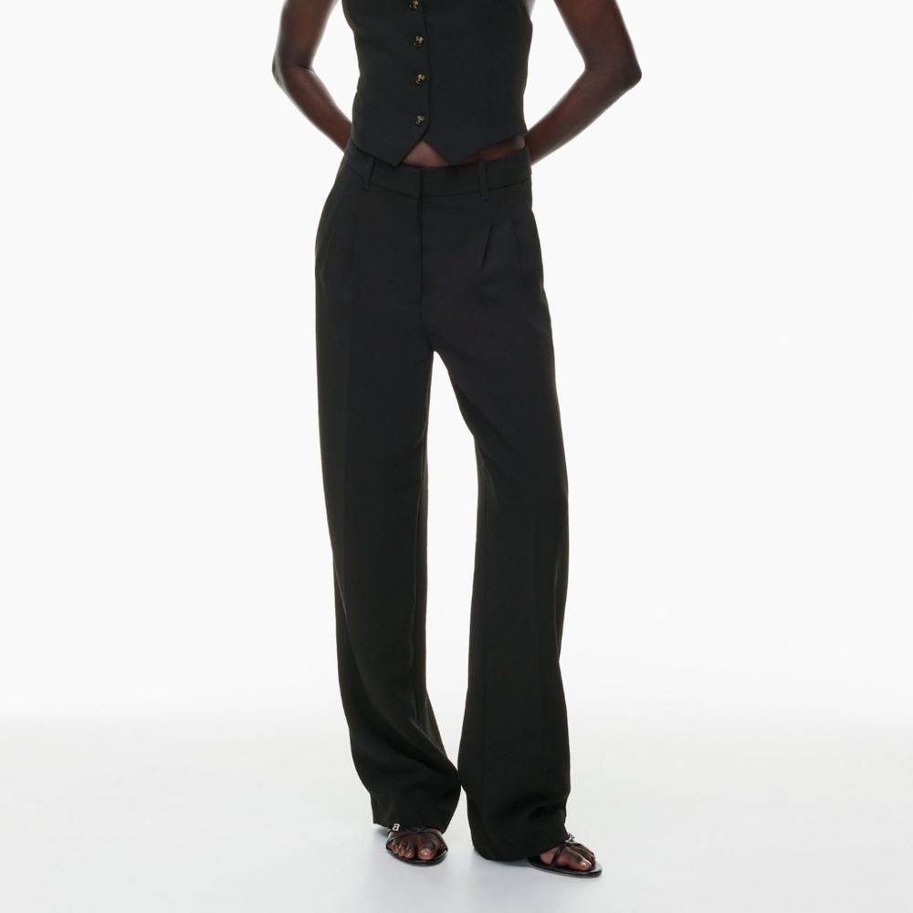 The Effortless Pant Aritzia Wilfred Size 2 Black Regular Length